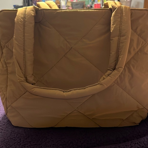 NEW !! Athleta Tan quilted tote